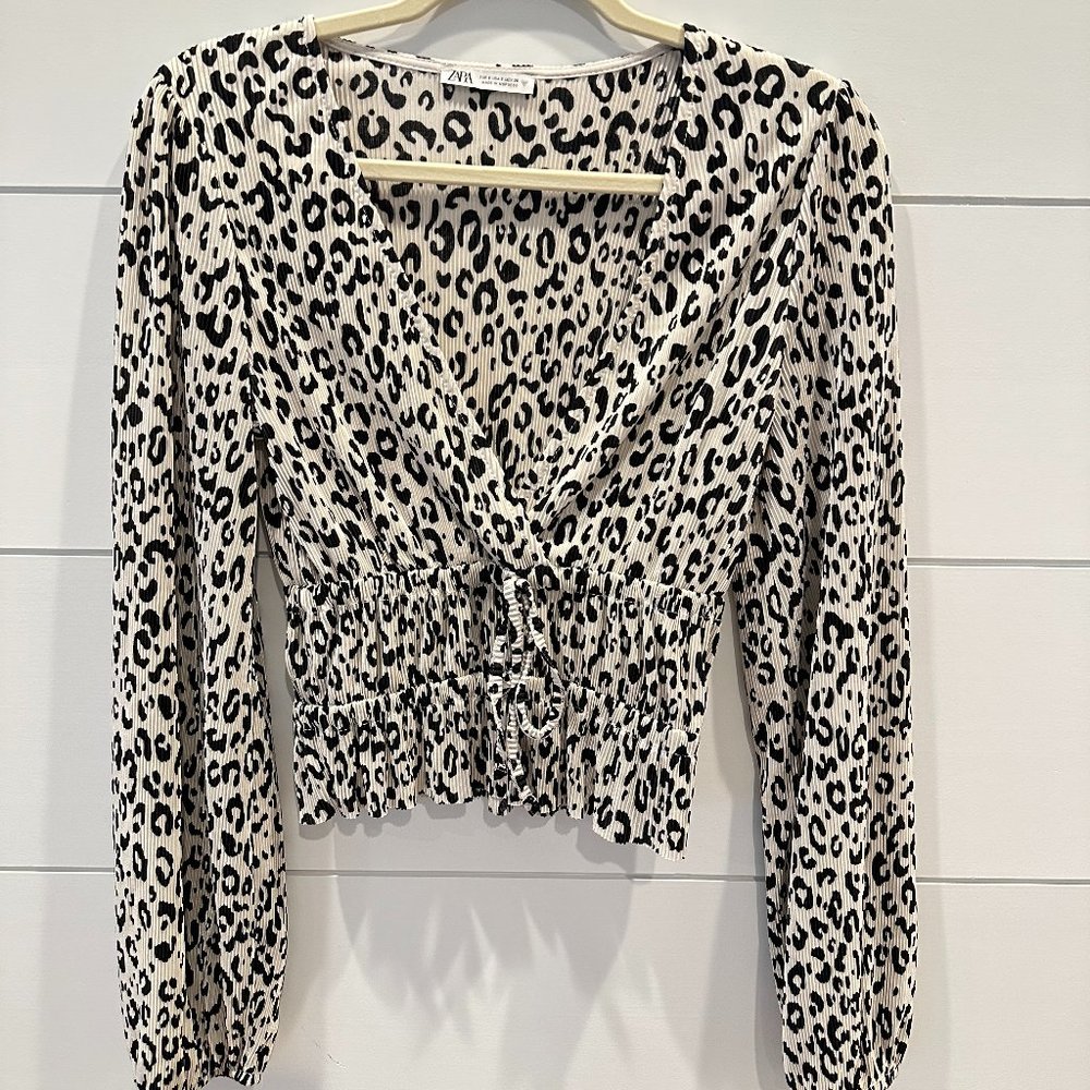 Zara - Long Sleeve Black and White Leopard Blouse - Size S